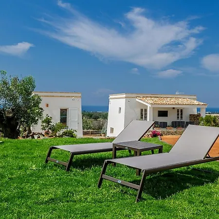 Holiday home Torre Dell'altomare Con Piscina, Blocco N2 - Apulia