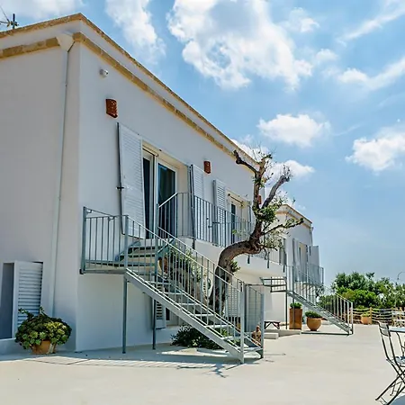 Holiday home Torre Dell'altomare Con Piscina, Blocco N2 - Apulia